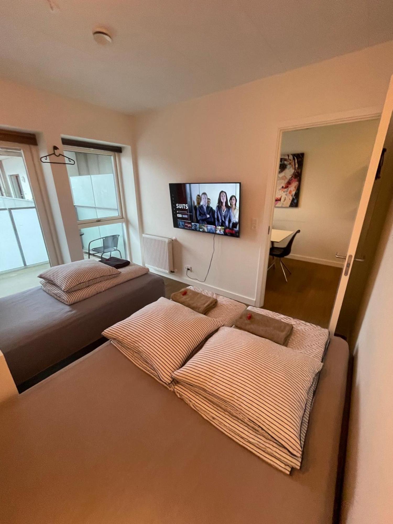 Modern Central Apt With Rooftop, Privat Balcony, & Free Parking,Next To Aarhus Attractions Eksteriør bilde