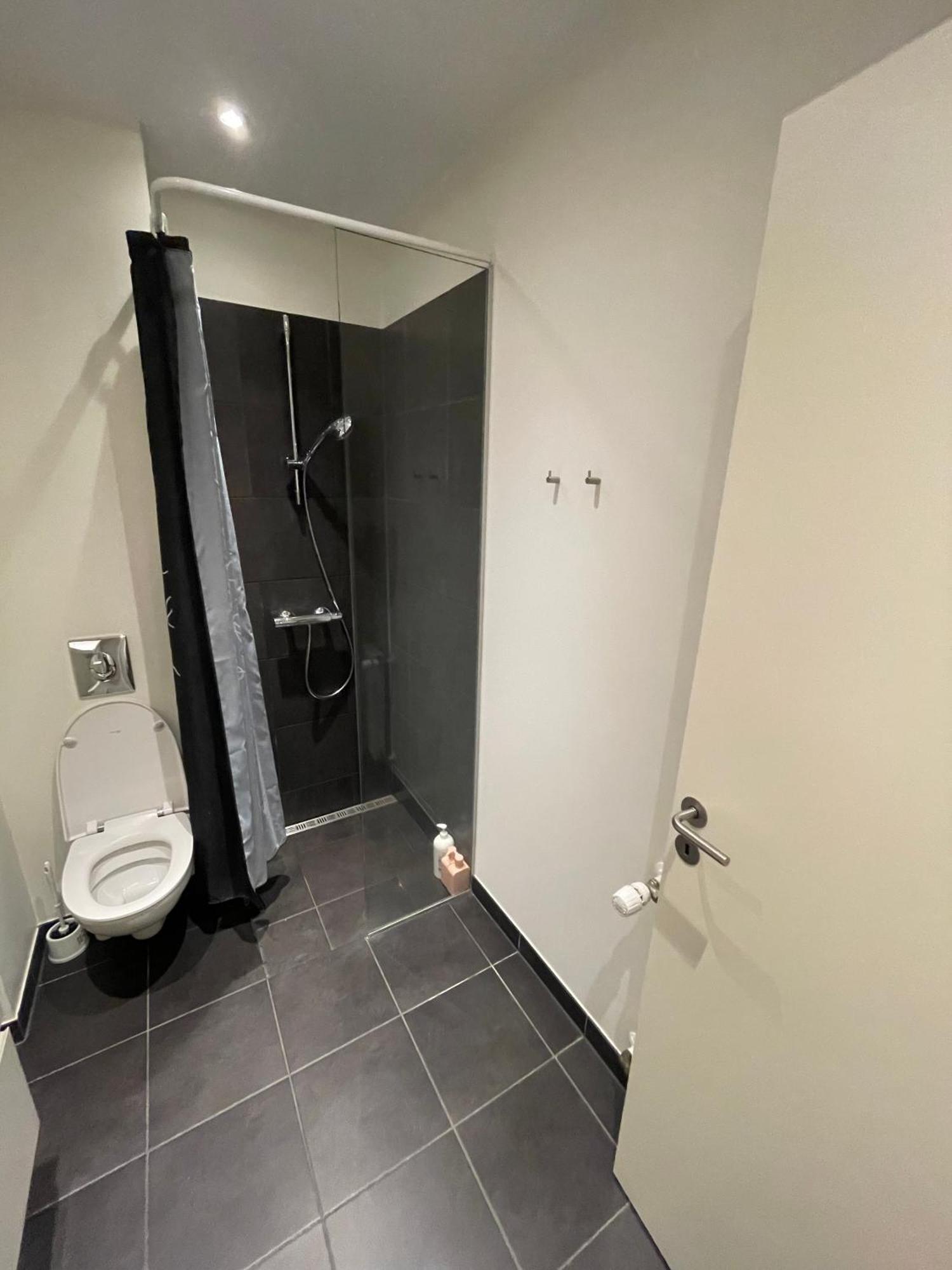 Modern Central Apt With Rooftop, Privat Balcony, & Free Parking,Next To Aarhus Attractions Eksteriør bilde